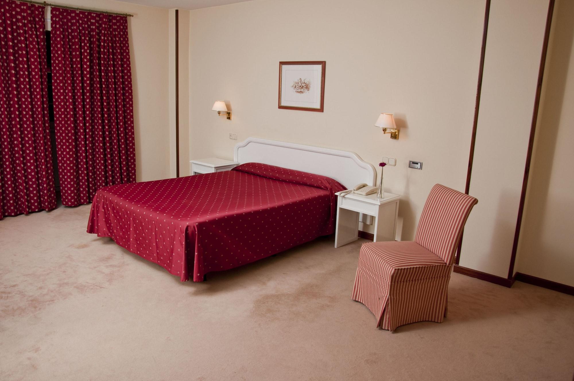 Mlc Benavente Hotel ภายนอก รูปภาพ